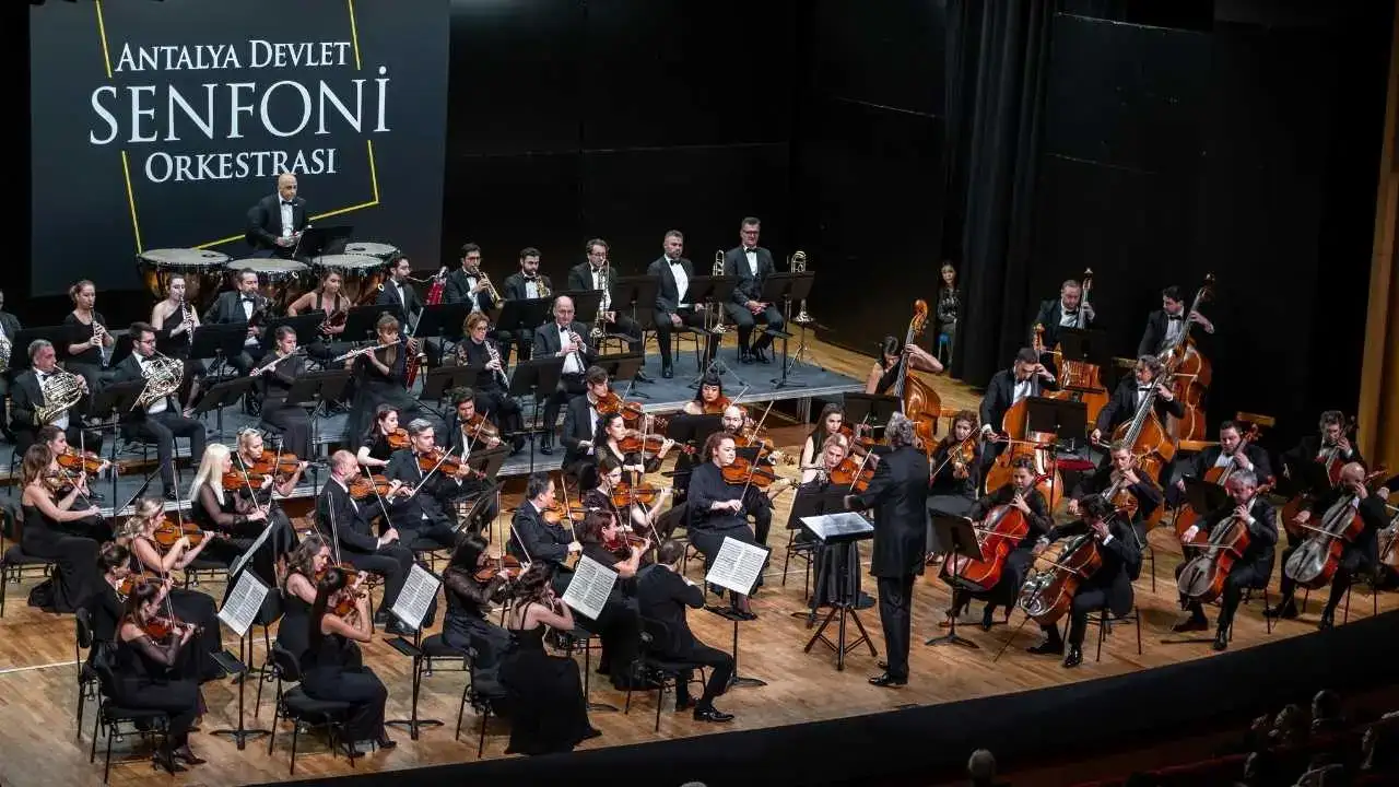 Antalya’da Klasik Müziğin İki Yüzü Aynı Gecede Buluştu 3